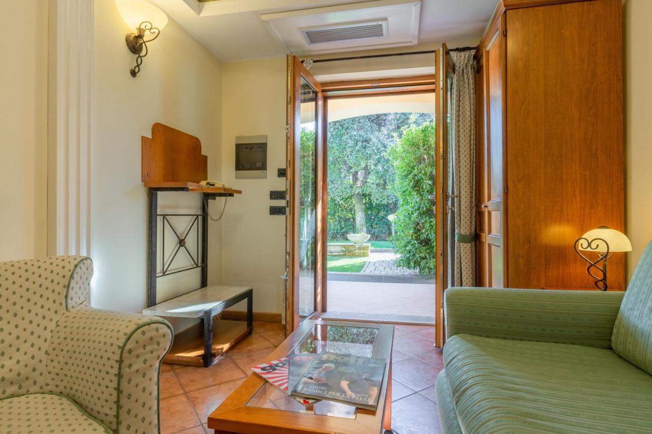 Carpediem Roma Golf Club Marco Simone Exterior photo