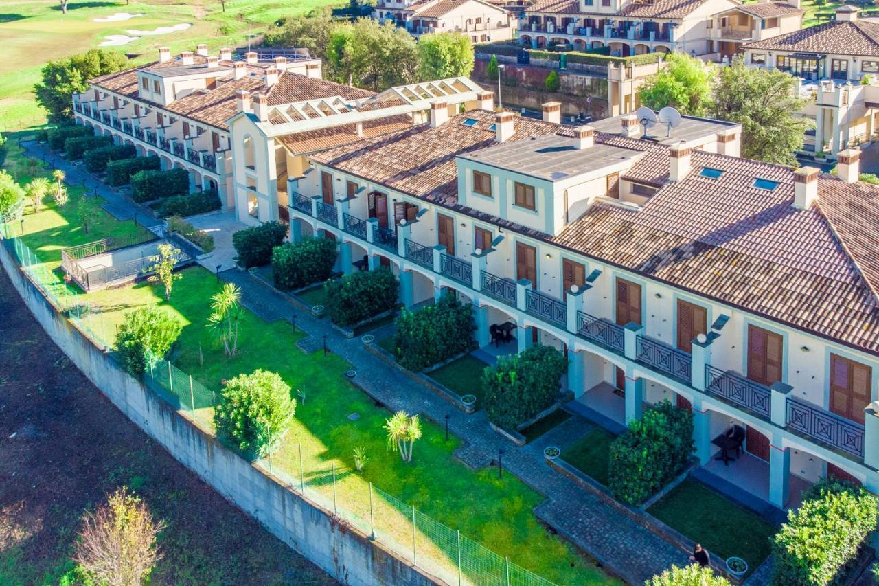 Carpediem Roma Golf Club Marco Simone Exterior photo