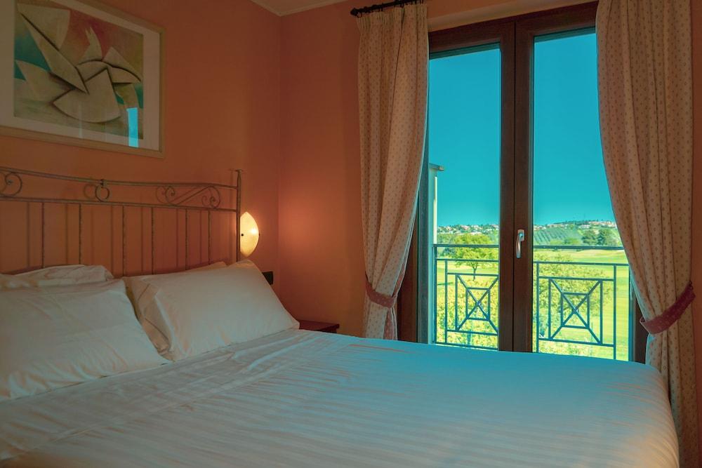 Carpediem Roma Golf Club Marco Simone Exterior photo
