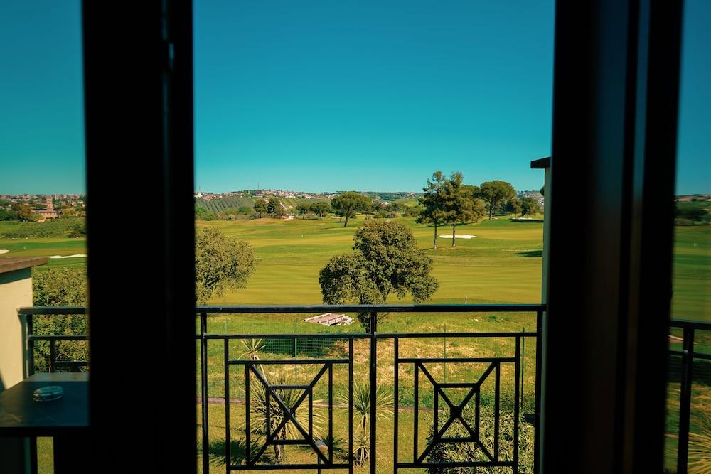 Carpediem Roma Golf Club Marco Simone Exterior photo